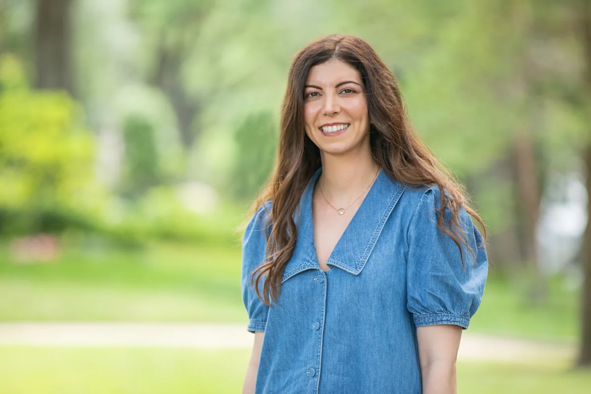 Dr. Lina outdoors